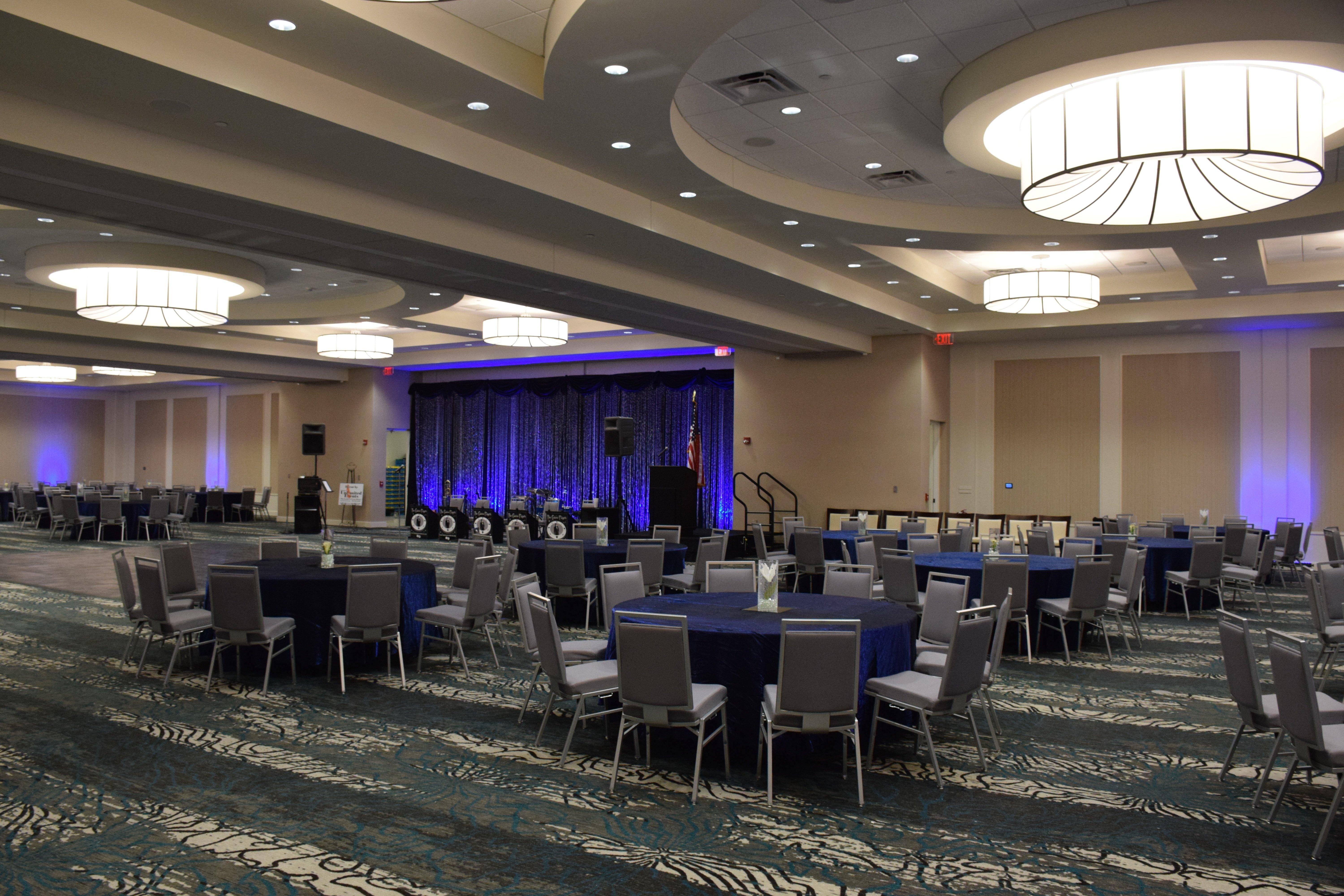 Holiday Inn Cincinnati North West Chester By Ihg Exterior foto